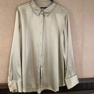 Yana SILK button down.